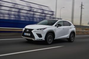 2017 Lexus NX300h F-Sport
